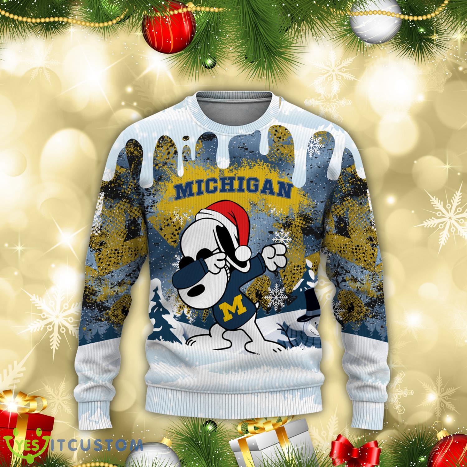 Michigan Wolverines Snoopy Dabbing The Peanuts Sports Football American 3D Sweater 5 Michigan Wolverines Snoopy Dabbing The Peanuts Sports Football American 3D Sweater Product Photo 2