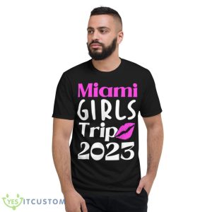 Miami Girls Trip 2023 Kissing Bachelor Party Best Friends T Shirt - Short Sleeve T-Shirt