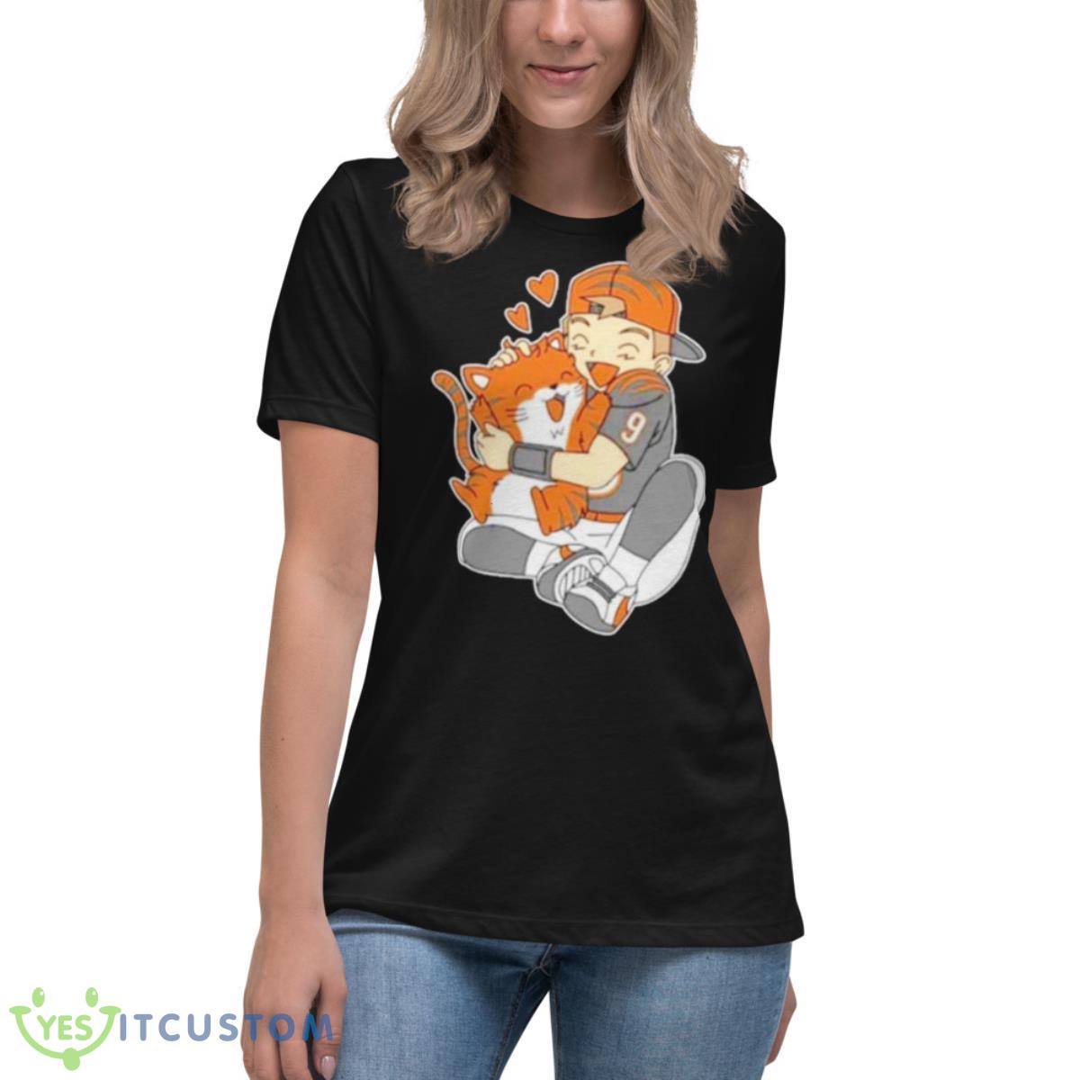 Joe Burrow Hug A Cute Tiger Shirt 6 Joe Burrow Hug A Cute Tiger Shirt - Women's Relaxed Short Sleeve Jersey Tee