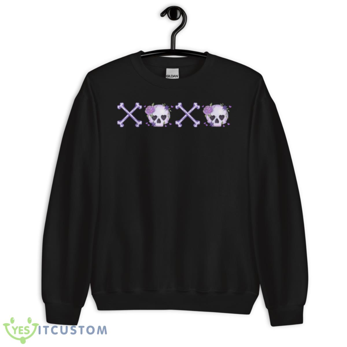 Skull Spooky Valentines Couple XOXO Shirt 3 Skull Spooky Valentines Couple XOXO Shirt - Unisex Crewneck Sweatshirt
