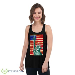 Statue of Liberty with US Flag Graphic Design T Shirt - Women's Flowy Racerback Tank