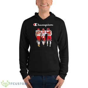 Champion Chiefs Patrick Mahomes Travis Kelce And Chris Jones Signatures Shirt - Unisex Fleece Pullover Hoodie
