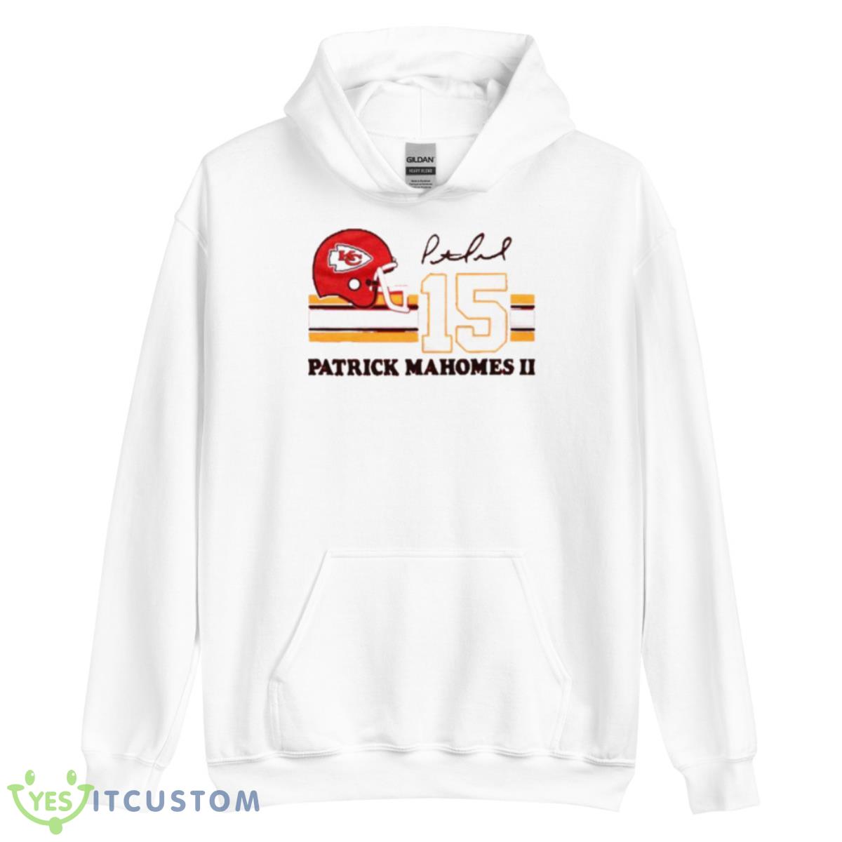 Chiefs Patrick Mahomes II #15 Signature Shirt 3 Chiefs Patrick Mahomes II #15 Signature Shirt - Unisex Heavy Blend Hooded Sweatshirt