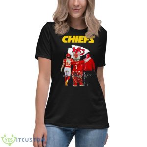 Chiefs Super Bowl Mahomes 15 C.C Wolf Signatures Shirt 11 Chiefs Super Bowl Mahomes 15 C.C Wolf Signatures Shirt - Women's Relaxed Short Sleeve Jersey Tee