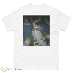 Louis Tomlinson Movie Theatre Selfie Shirt - 500 Men’s Classic Tee Gildan