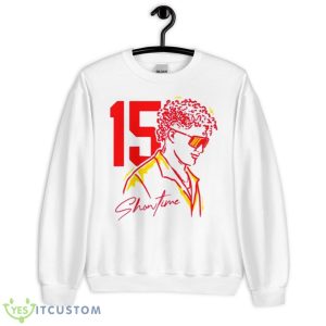 Mahomes 15 Show Time KC Chiefs Shirt - Unisex Heavy Blend Crewneck Sweatshirt