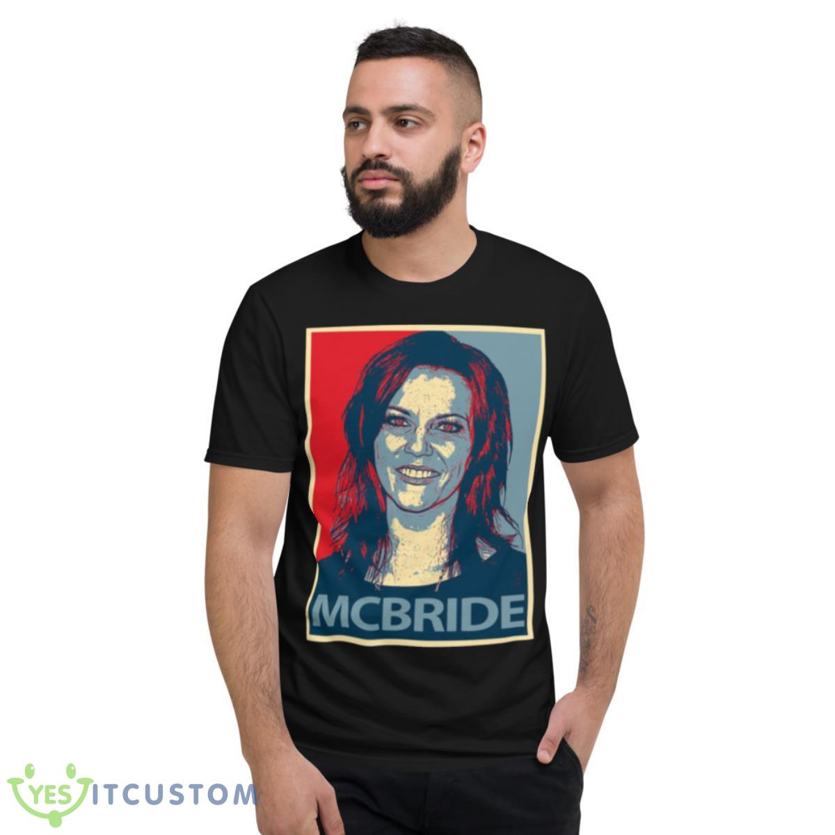 Martina Mcbride PortraiShirt 13 Martina Mcbride PortraiShirt - Short Sleeve T-Shirt