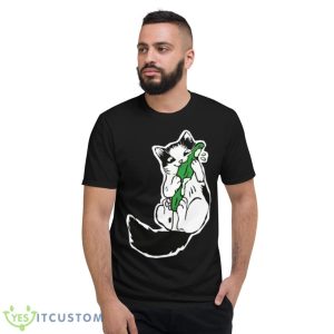 Mauri Eating A Cucumber Shirt - Short Sleeve T-Shirt
