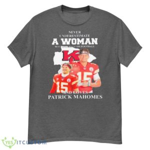 Never Underestimate A Woman Who Understands Football Loves Mahomes Shirt Gift For Fans Product Photo 5