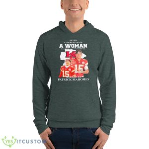 Never Underestimate A Woman Who Understands Football Loves Mahomes Shirt Gift For Fans Product Photo 9