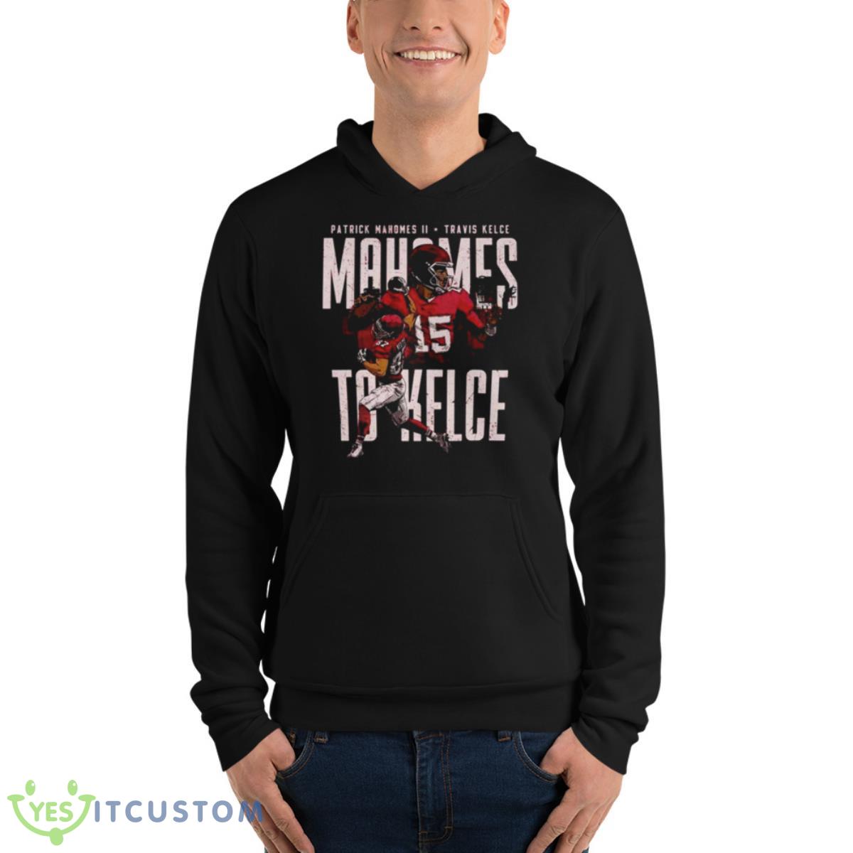 Patrick Mahomes II VS Travis Kelce Kansas City Football Shirt 13 Patrick Mahomes II VS Travis Kelce Kansas City Football Shirt - Unisex Fleece Pullover Hoodie
