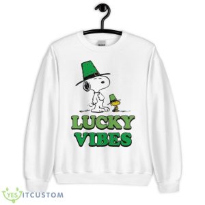 Peanuts Snoopy St Patrick’s Day Lucky Vibes Shirt - Unisex Heavy Blend Crewneck Sweatshirt
