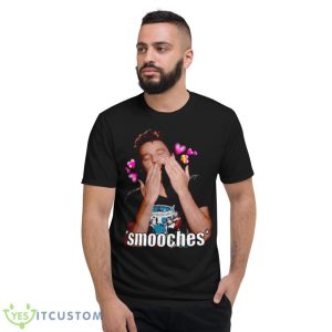 Smooches Meme Pedro Pascal Shirt - Short Sleeve T-Shirt
