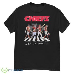 The Chiefs Patrick Mahomes II Tyreek Hill Tyrann Mathieu And Travis Kelce Abbey Road Signatures Shirt 16 The Chiefs Patrick Mahomes II Tyreek Hill Tyrann Mathieu And Travis Kelce Abbey Road Signatures Shirt Product Photo 6