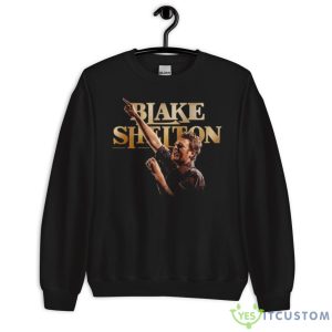 Blake Shelton On The Stage Shirt - Unisex Crewneck Sweatshirt
