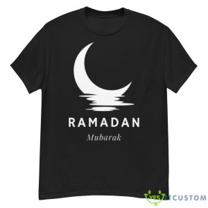Ramadan Mubarak Holiday Ramadan The Moon Shirt - G500 Men’s Classic T-Shirt