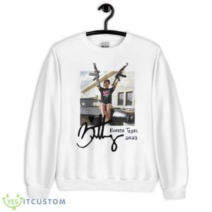 Roman Atwood Brittney In Texas 2023 Shirt - Unisex Heavy Blend Crewneck Sweatshirt