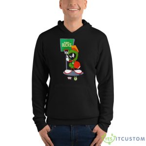 Milwaukee Bucks Looney Tunes Marvin The Martian Shirt - Unisex Fleece Pullover Hoodie
