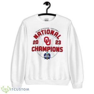 Oklahoma Sooners 2023 NCAA Softball Women’s CWS Champions Shirt - Unisex Heavy Blend Crewneck Sweatshirt