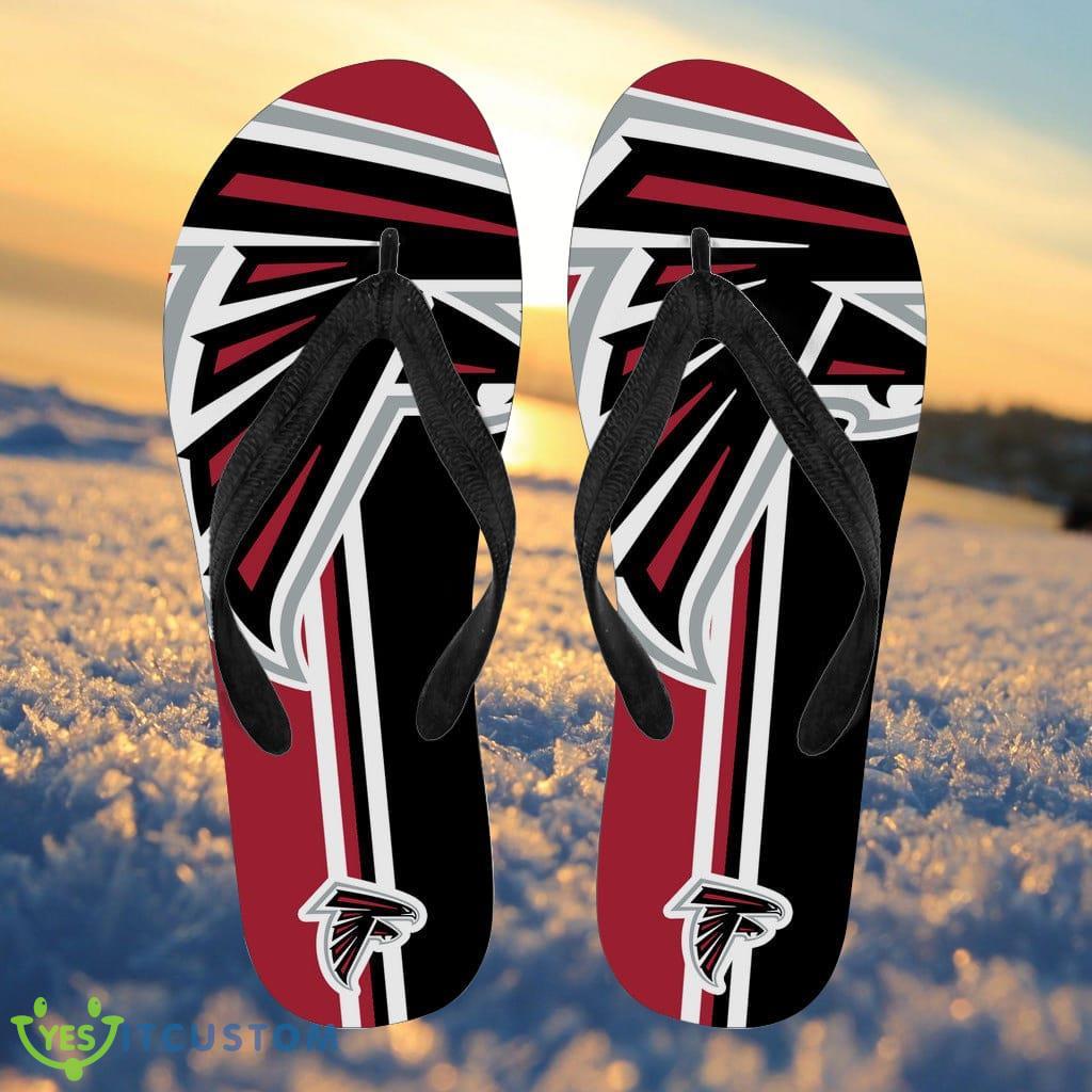 Atlanta Falcons Fan Gift Two Main Colors Flip Flops 3 Atlanta Falcons Fan Gift Two Main Colors Flip Flops Product Photo 1