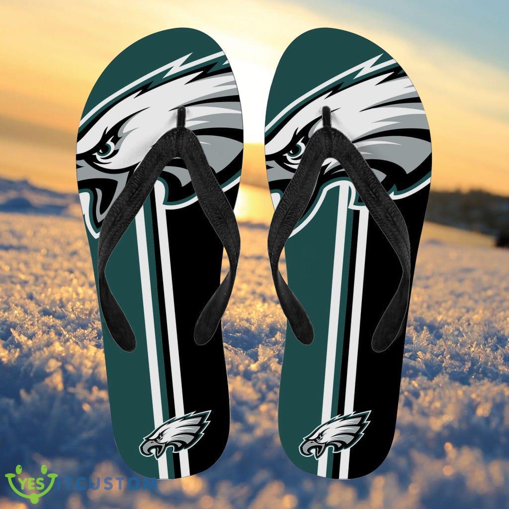 Philadelphia Eagles Fan Gift Two Main Colors Flip Flops 3 Philadelphia Eagles Fan Gift Two Main Colors Flip Flops Product Photo 1