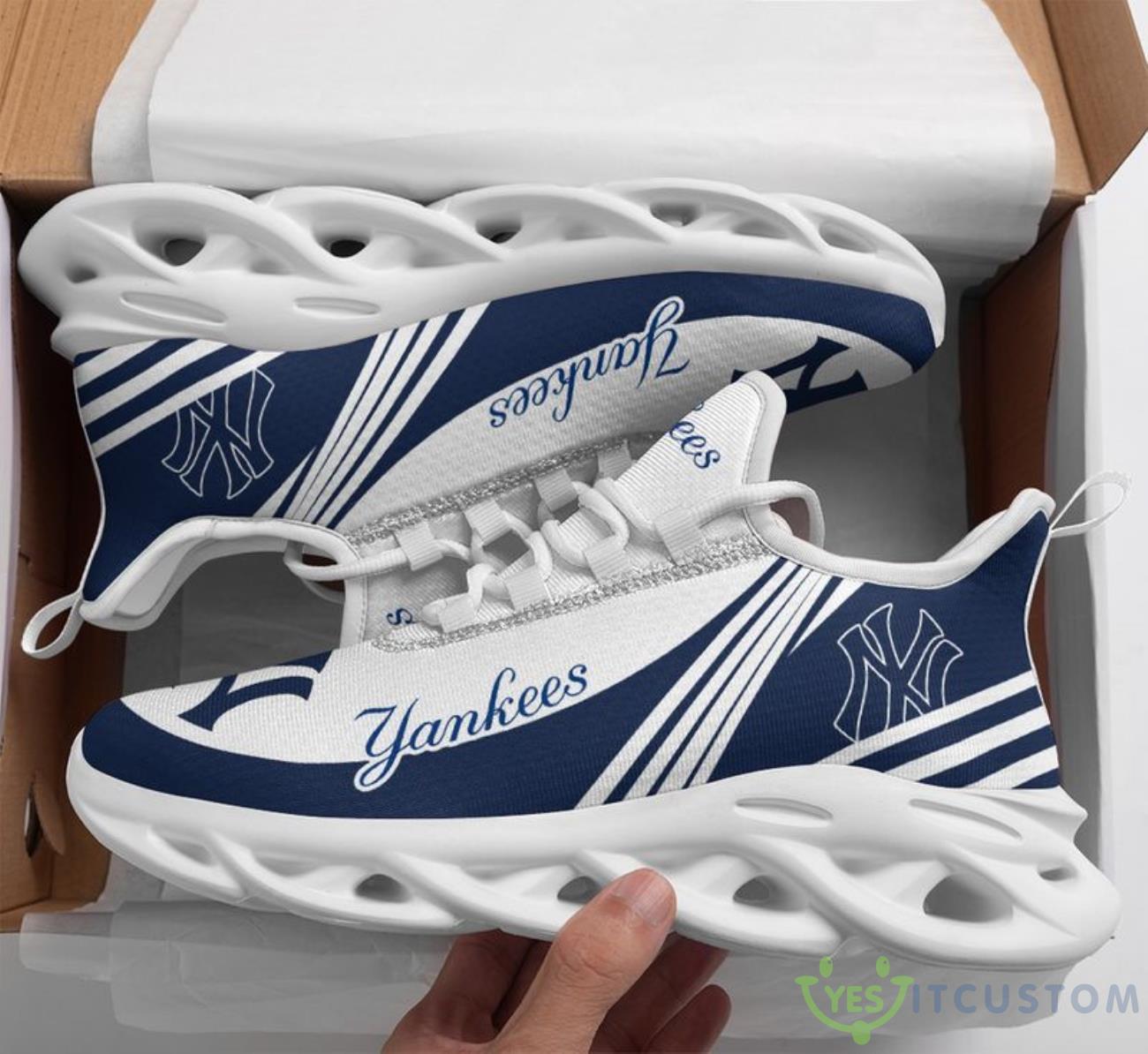 New York Yankees Basic Max Soul Shoes 5 New York Yankees Basic Max Soul Shoes Product Photo 1