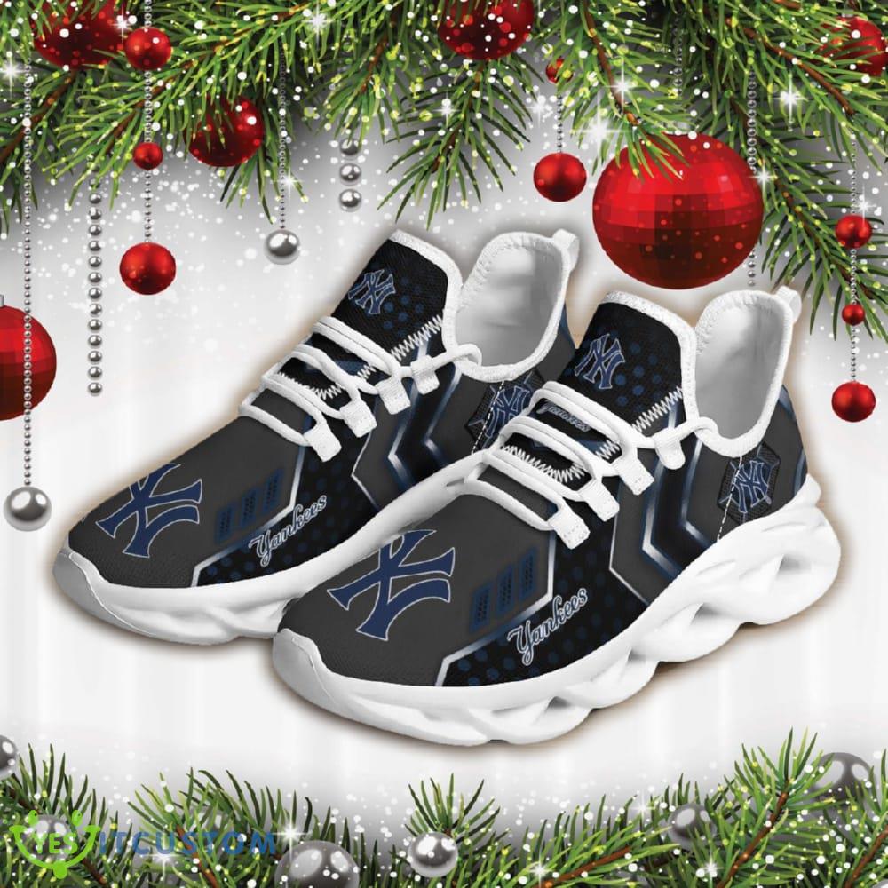 New York Yankees Pro Standard Max Soul Shoes For Men And Women Running Sneakers Gift Fans 2 New York Yankees Pro Standard Max Soul Shoes For Men And Women Running Sneakers Gift Fans - New York Yankees Pro Standard Max Soul Shoes_2