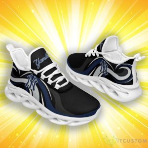 New York Yankees Wavy Style Max Soul Shoes Product Photo 1
